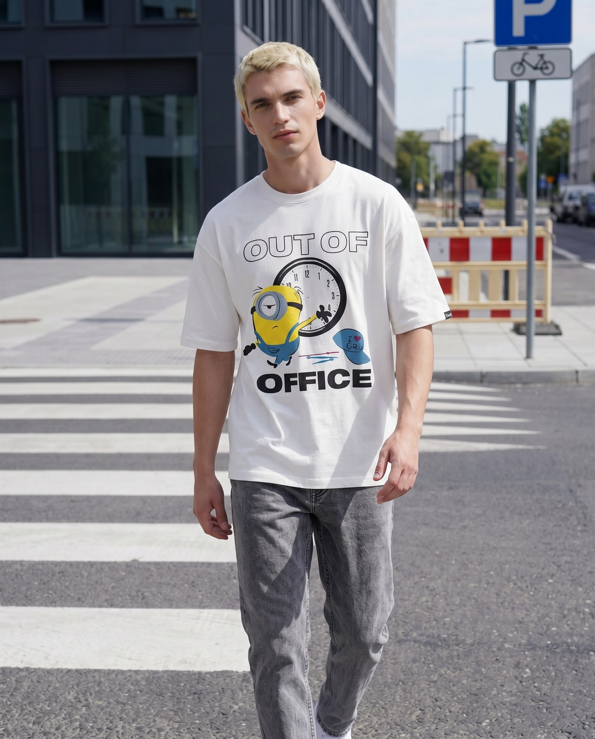Men's Minions T-Shirt Crew Neck Boxy Fit - White