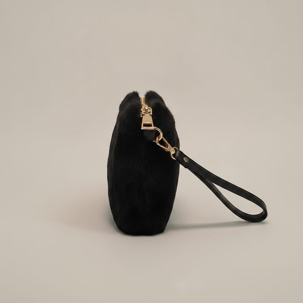 Pochette in finta pelliccia con maniglia - Nero