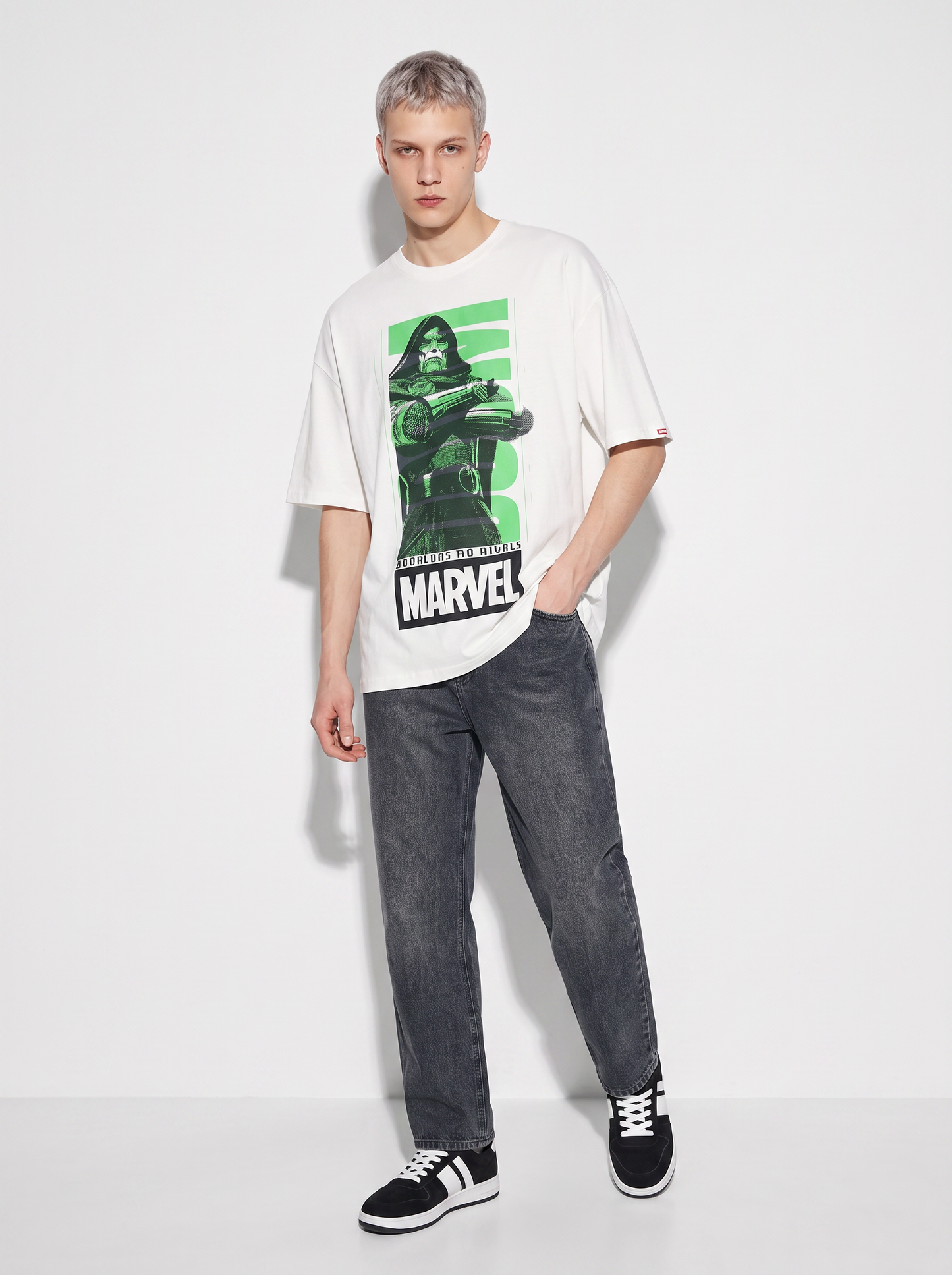 T-shirt Marvel uomo girocollo boxy fit - Bianco