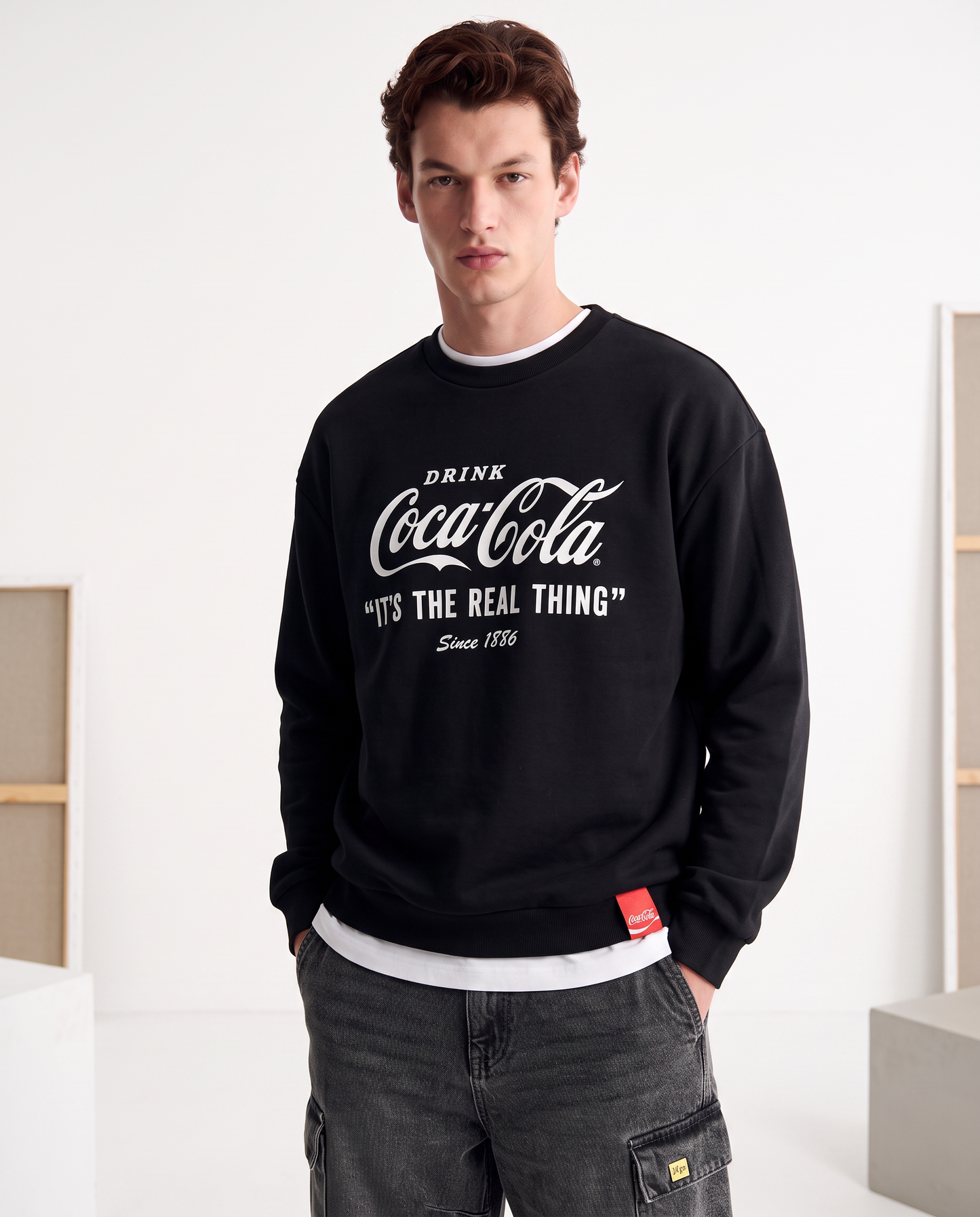 Felpa Coca Cola girocollo boxy fit uomo - Nero