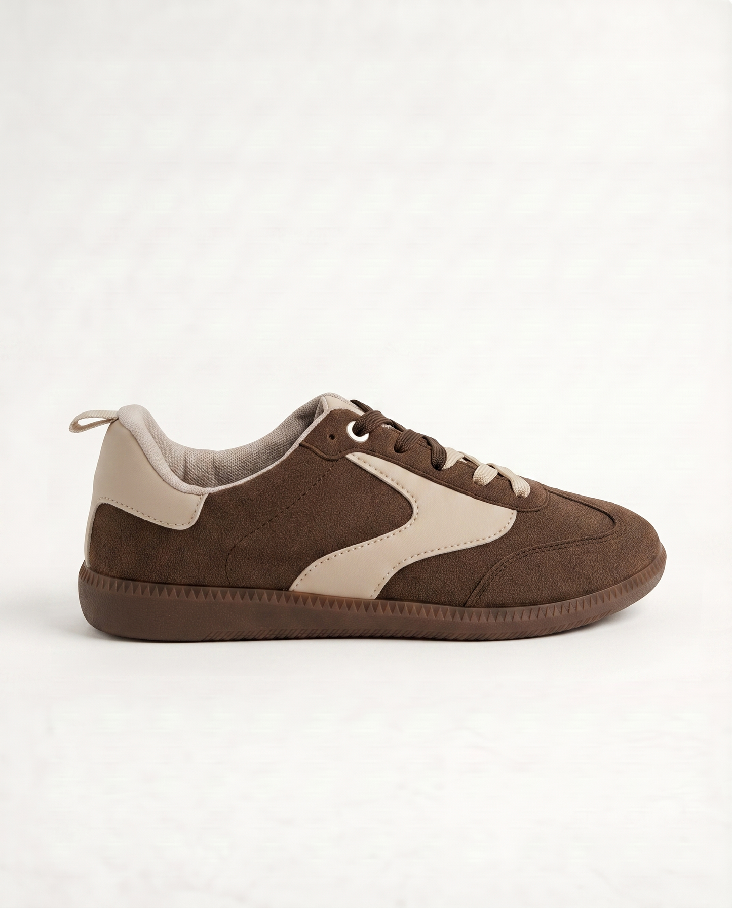 Sneakers marroni con dettagli a contrasto - Marrone