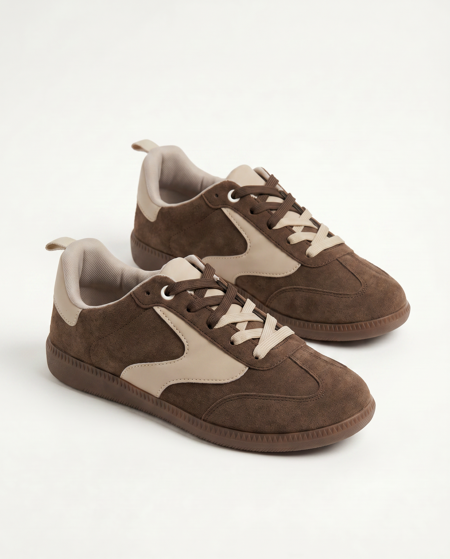 Sneakers marroni con dettagli a contrasto - Marrone