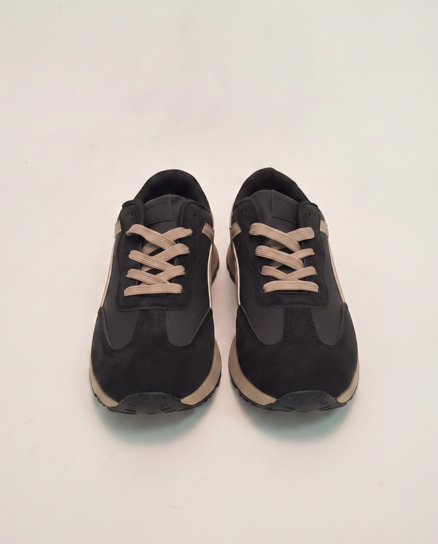 Men's Retro Sneakers in Black Polyurethane - Black