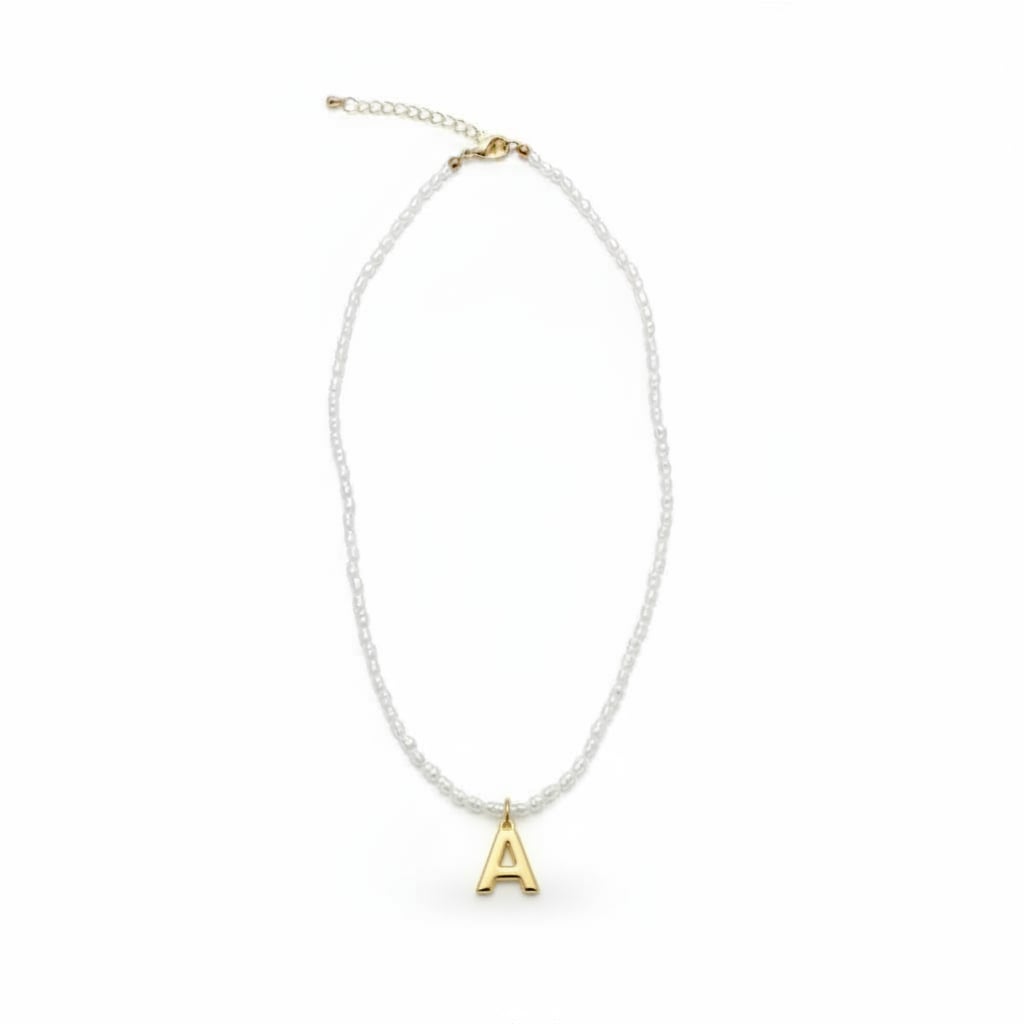 Beaded necklace with metal letter - 