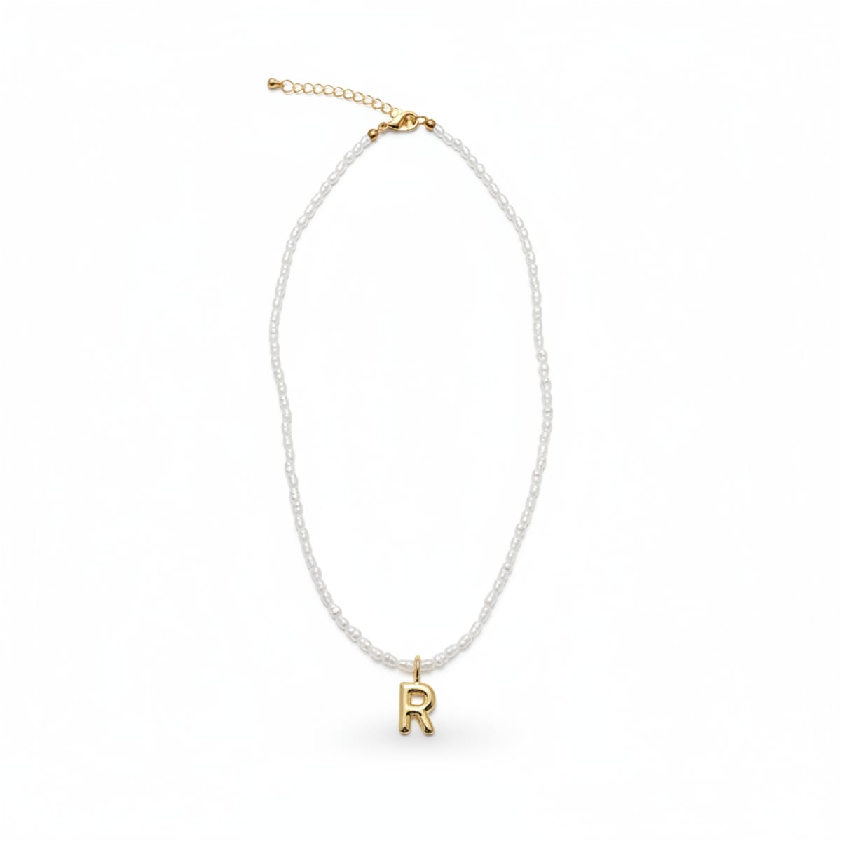 Beaded necklace with metal letter - 