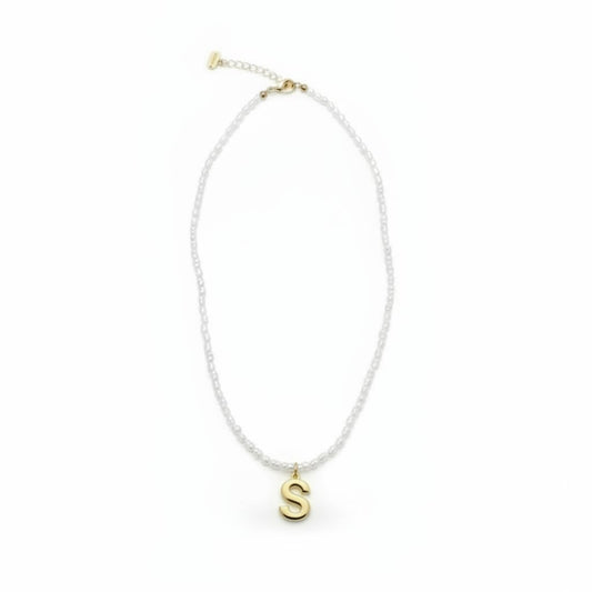 Collana perline con lettera in metallo - Var 7
