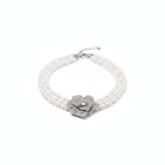 Collana girocollo con perle e fiore - Trasparente