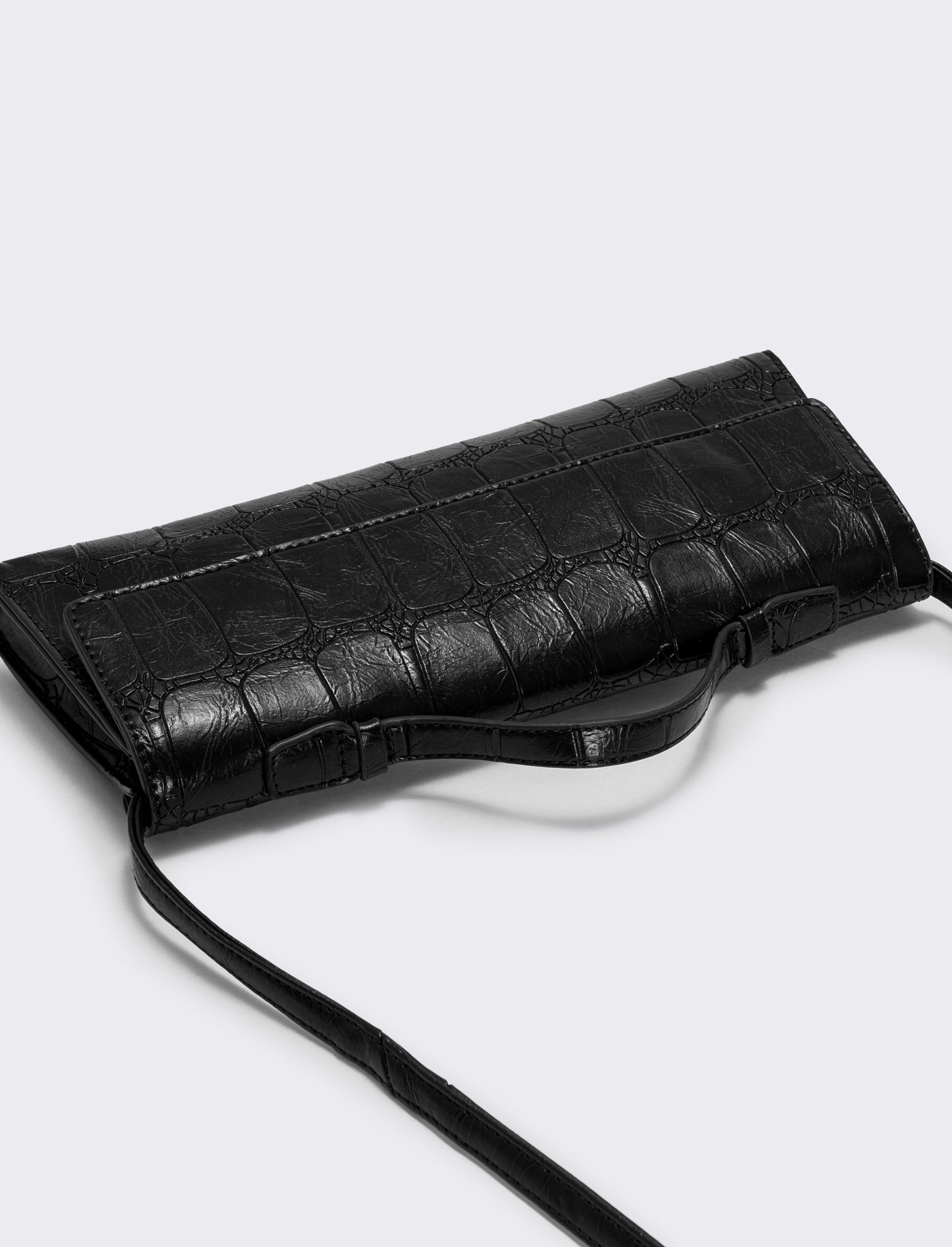 Rectangular handbag with crocodile print - Black