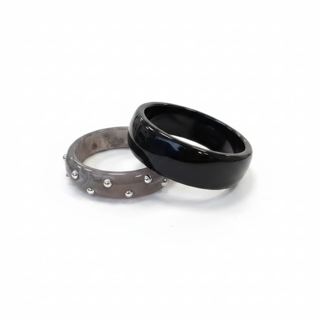 Plastic rigid bracelets with studs - Black