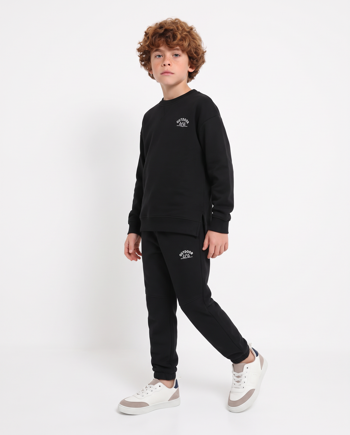 Minimal crewneck sweatshirt with print and slits - Black