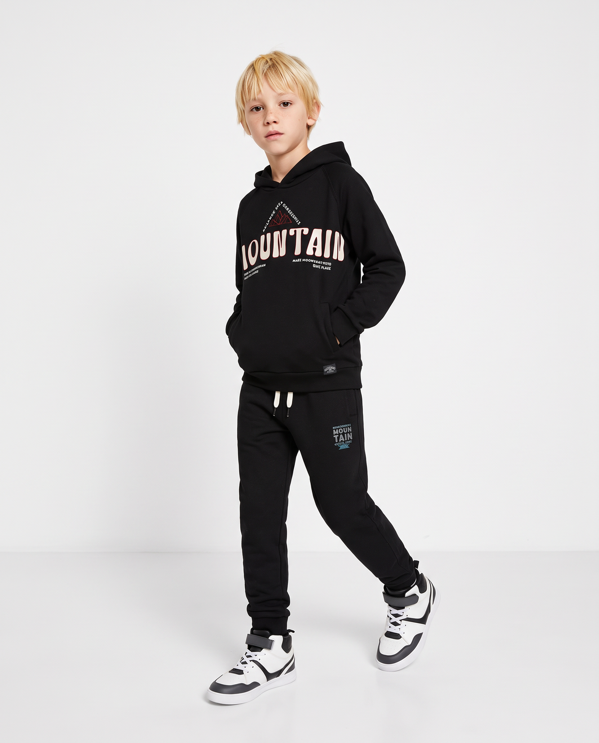 Sweatshirt Joggers with Print and Pockets - Black