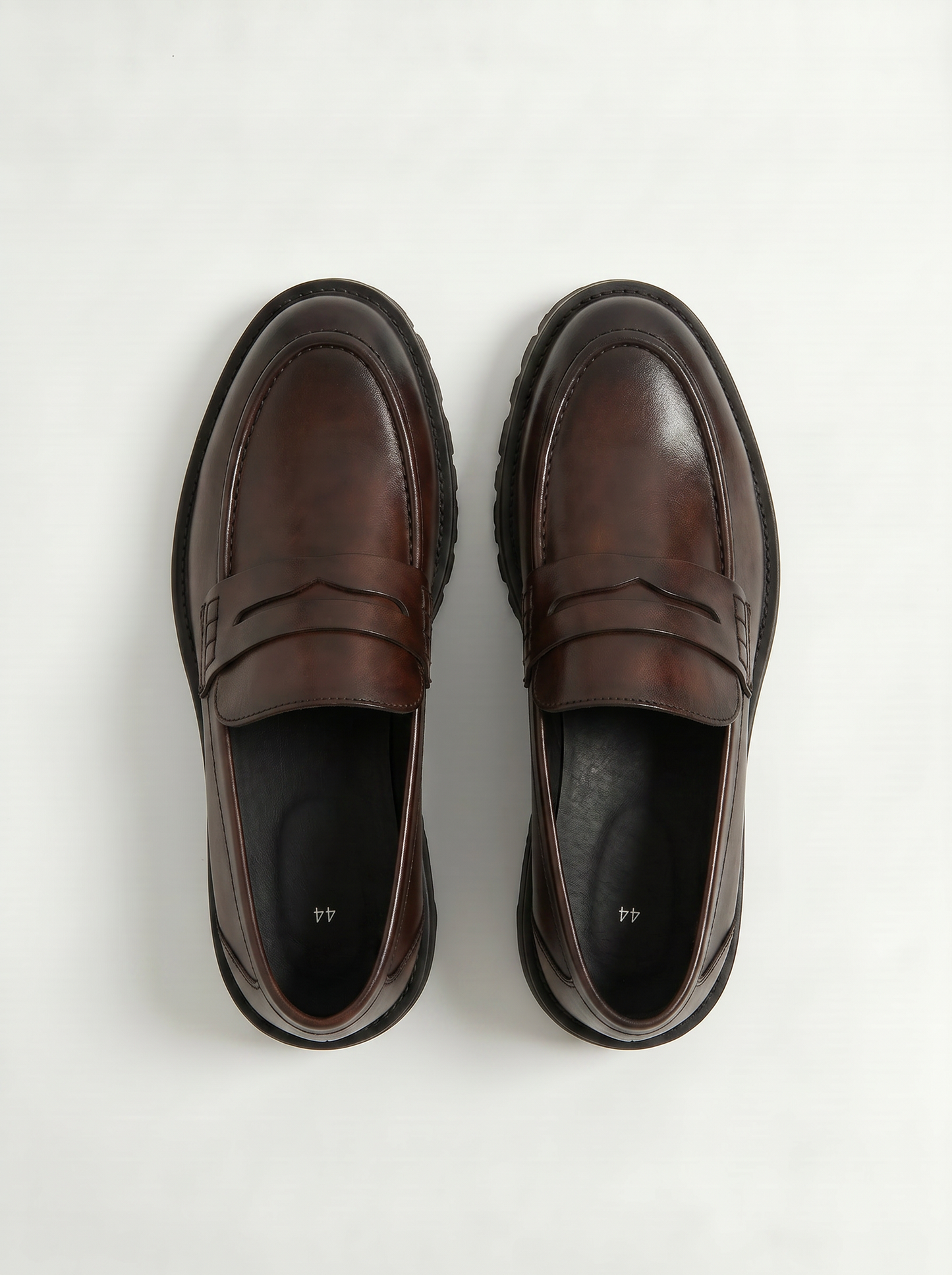 Classic men's moccasin in polyurethane - Brown
