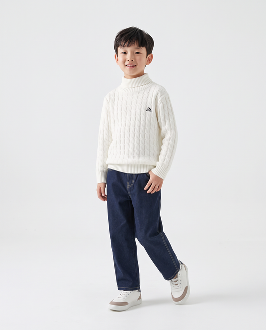 High-neck braided winter sweater - White