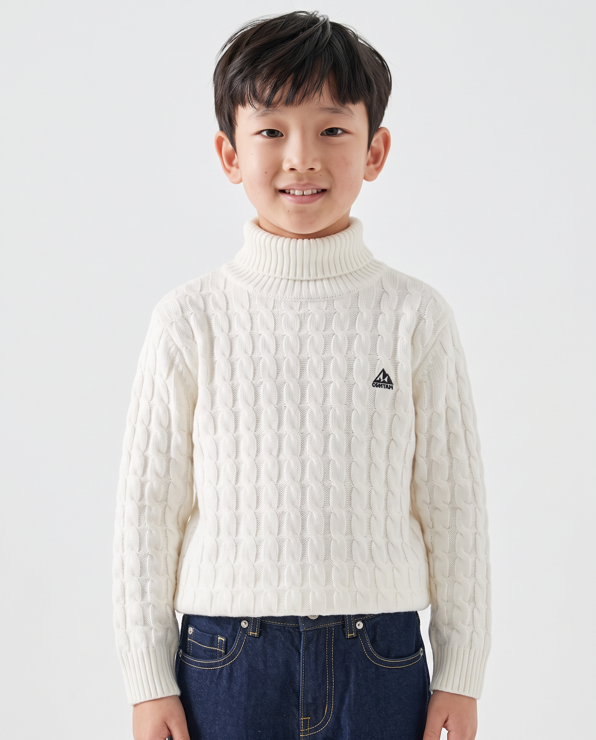 High-neck braided winter sweater - White
