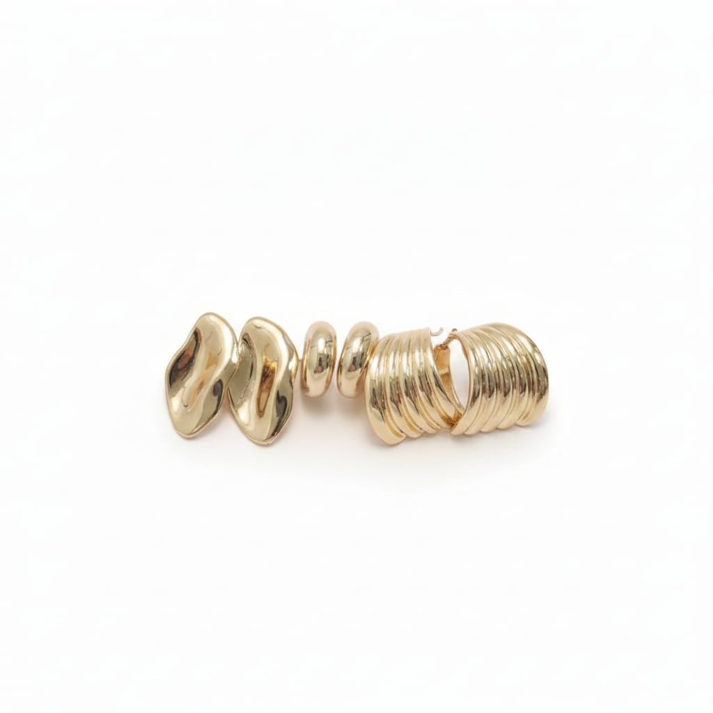 Orecchini: 3 paia grandi e trendy - Oro