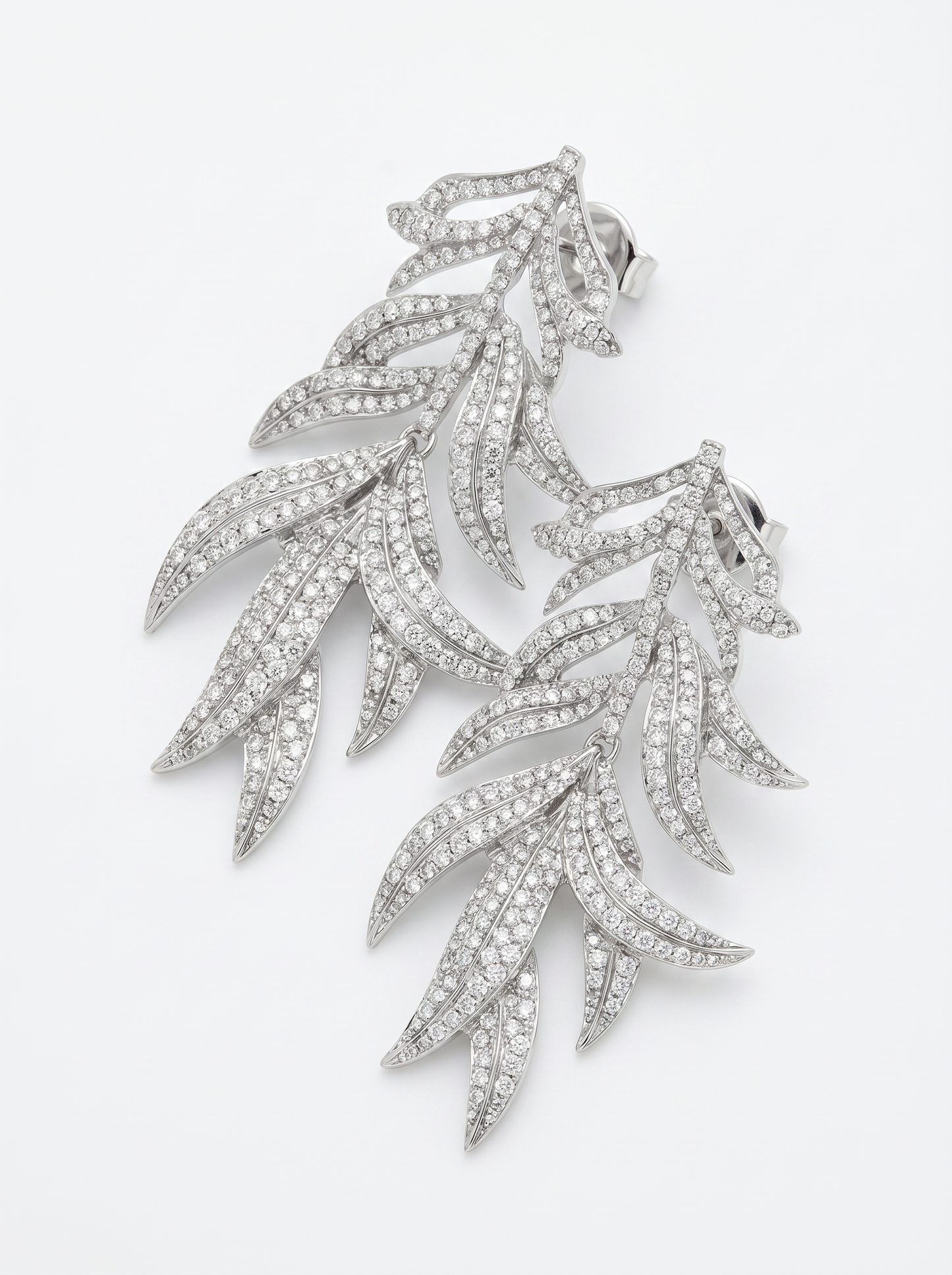 Long earrings with leaves and rhinestones - Silver