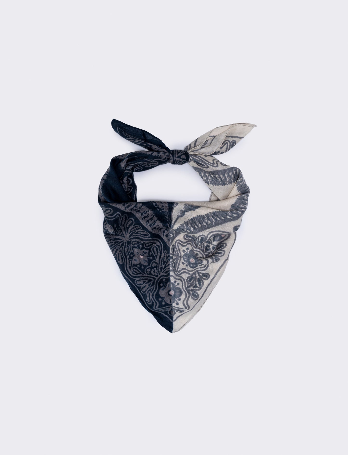 Foulard leggero con stampa fiori - Blu