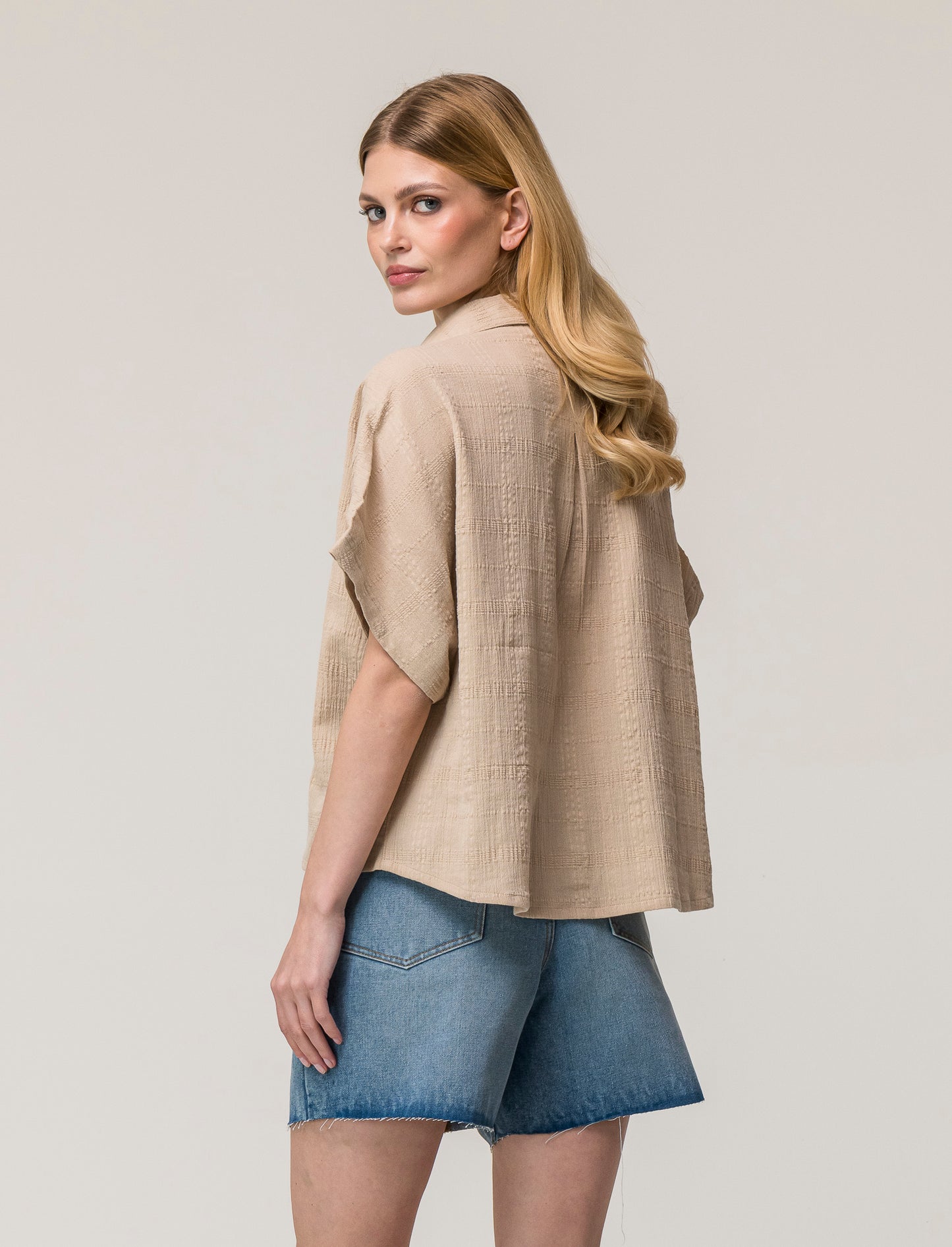 Camicia mezza manica in cotone con tasca applicata - Beige corda