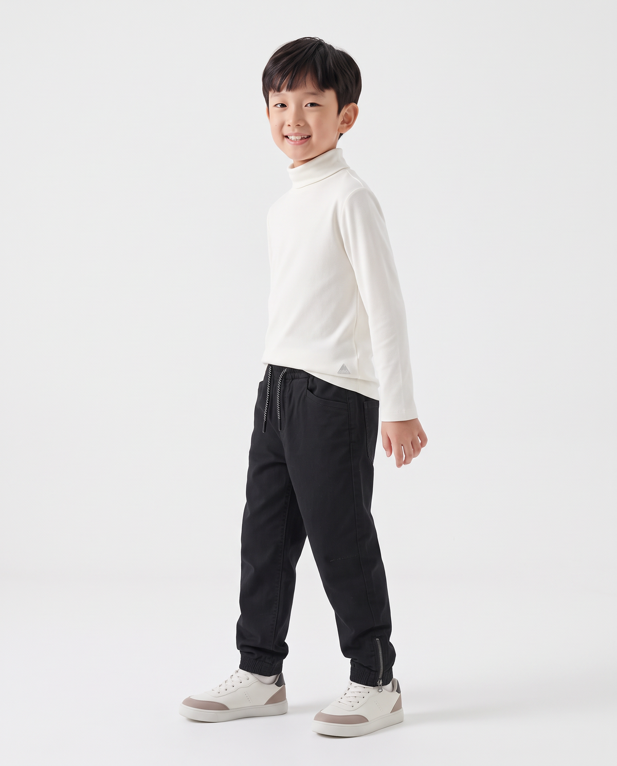 Cool and Dynamic Cotton Jogger Pants - Black