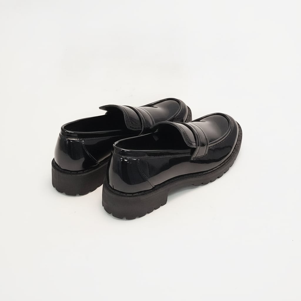 Black patent leather loafers - Black