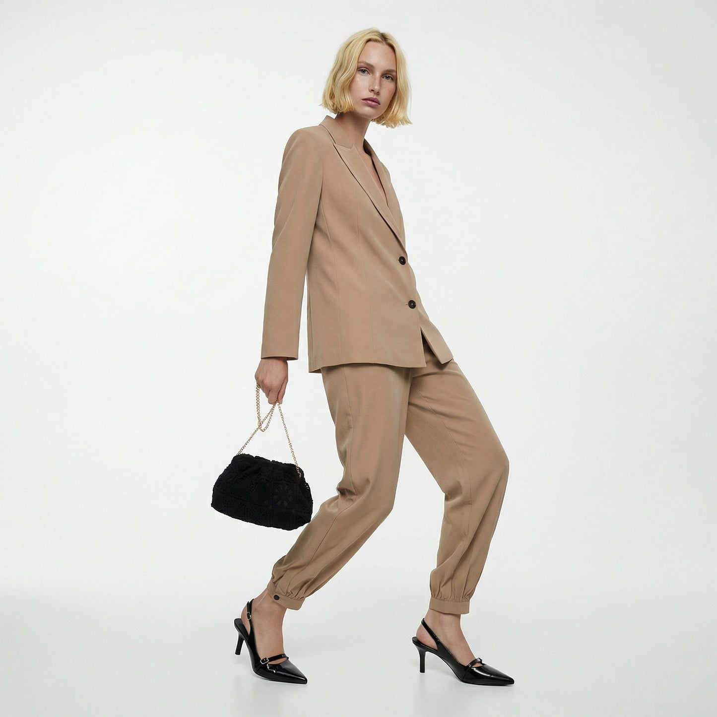 Fitted jacket with double button - BROWN