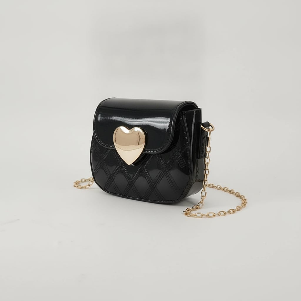 Shiny bag with metallic heart - Black