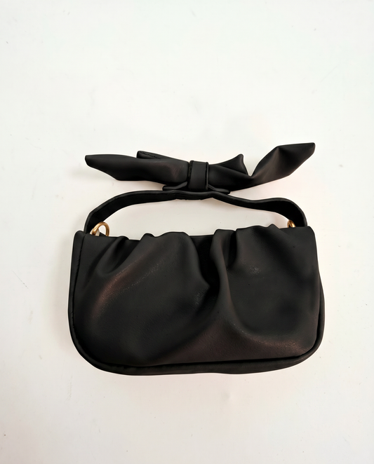 Borsetta arricciata con fiocco grande - Nero