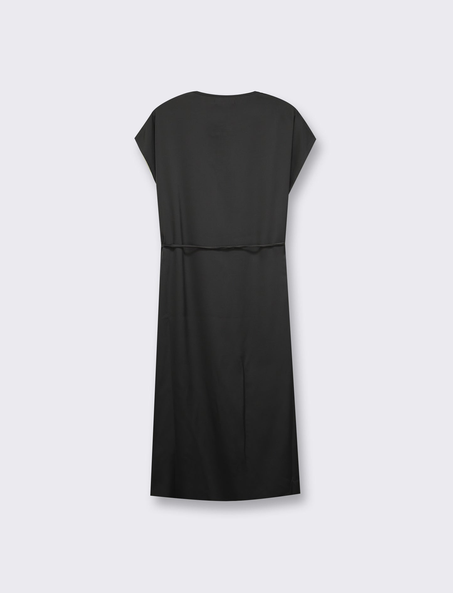 Elegant Midi Dress with Half Sleeves Regular Fit Satin Effect - Black