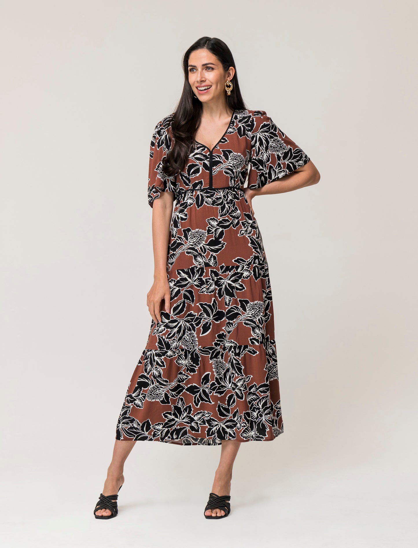 Long Viscose Dress with Wide Sleeves and Printed Patterns - 