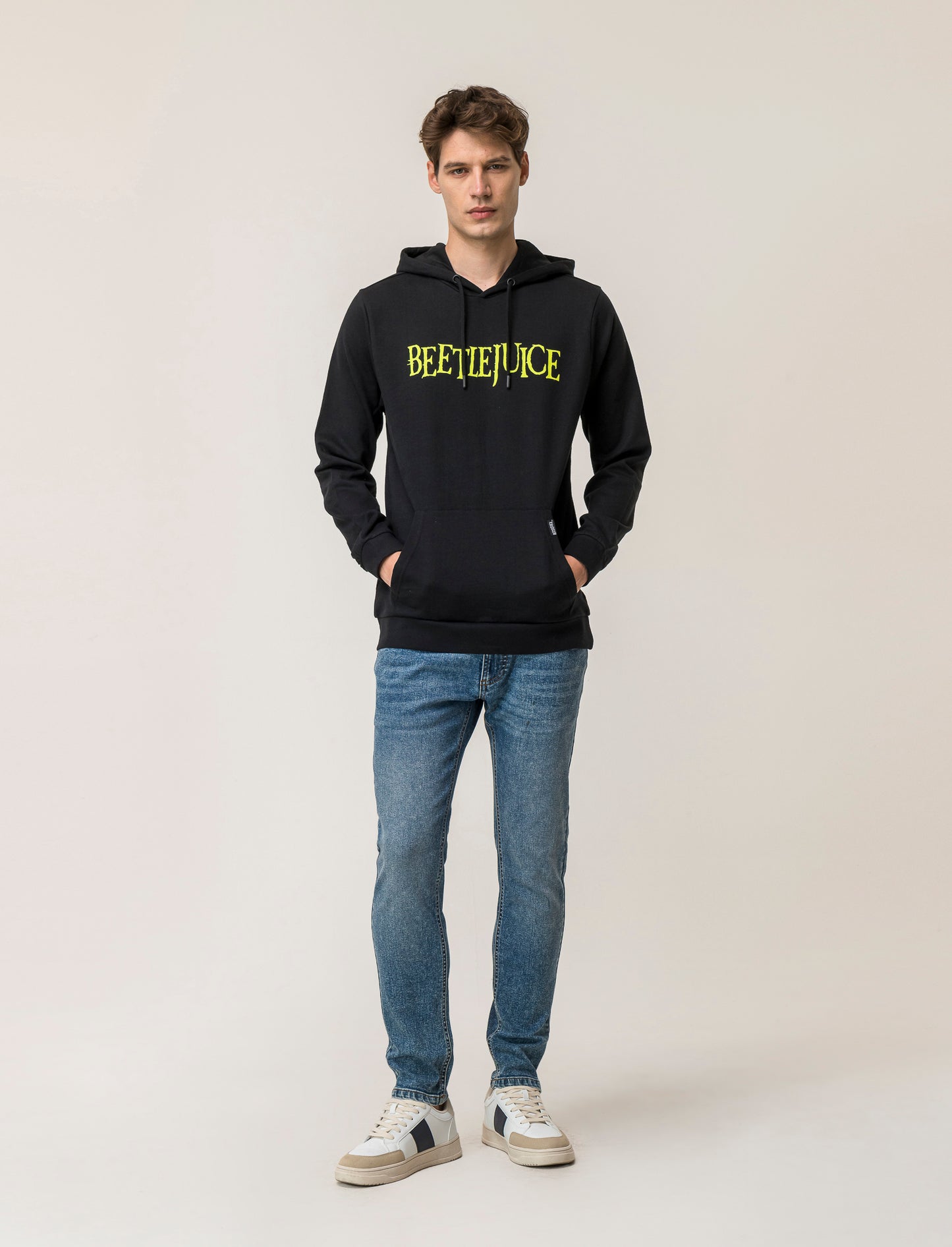 Felpa con cappuccio e stampa LICENSE - Nero