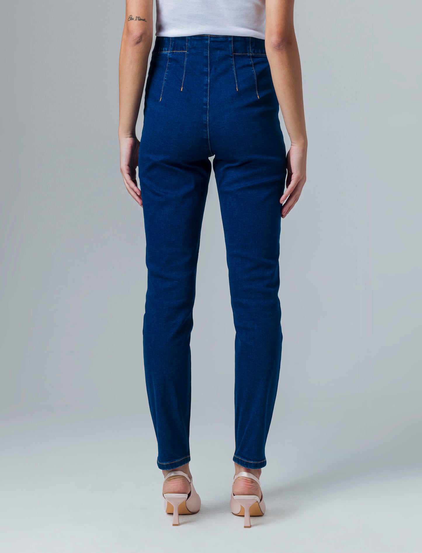 Skinny jeans con elastico in vita da donna - DENIM SCURO