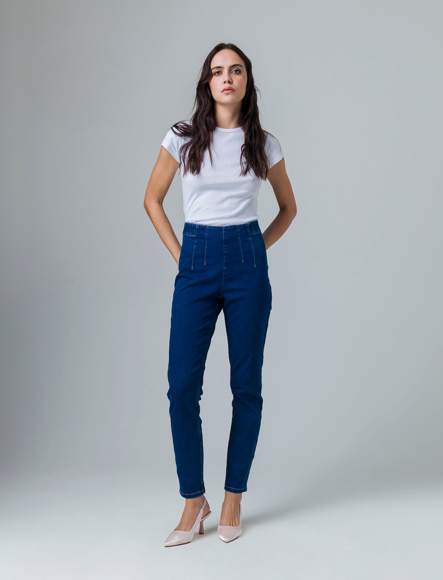 Skinny jeans con elastico in vita da donna - DENIM SCURO
