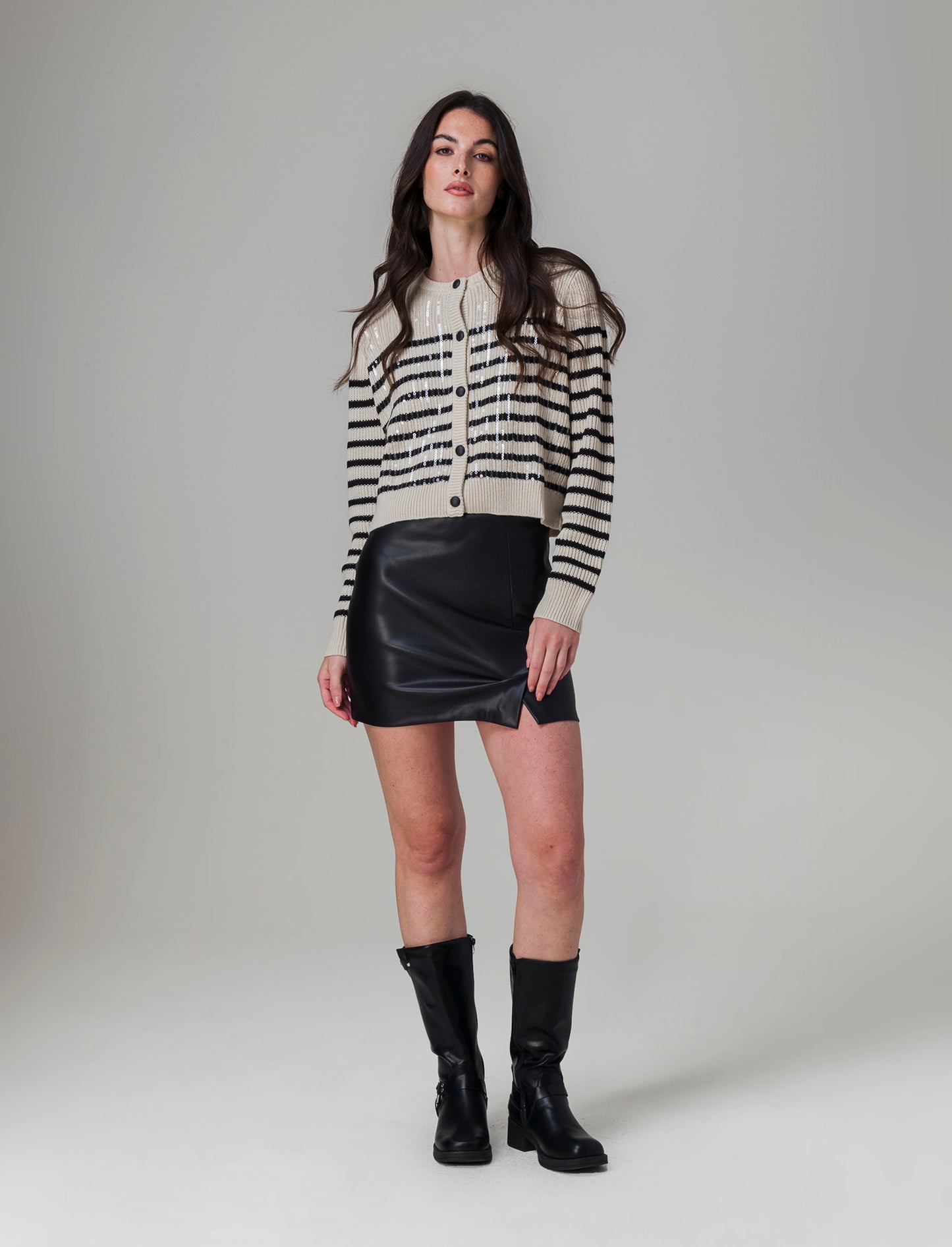 Woman's faux leather mini skirt - Black