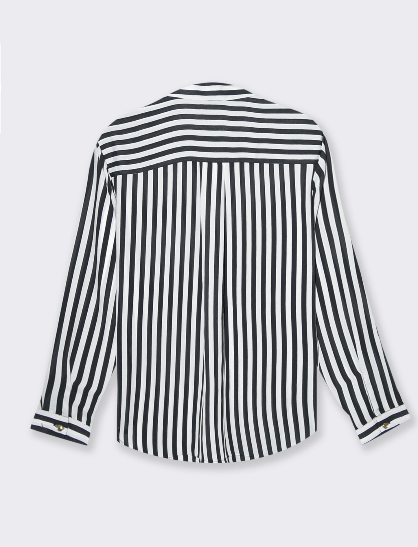 Woman's printed shirt for every occasion - 