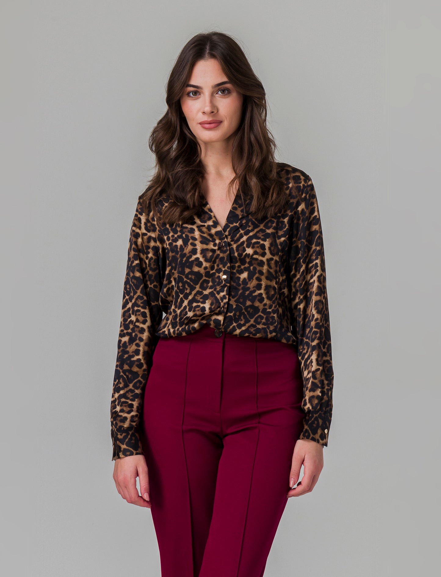 Woman's long sleeve shirt for men - 