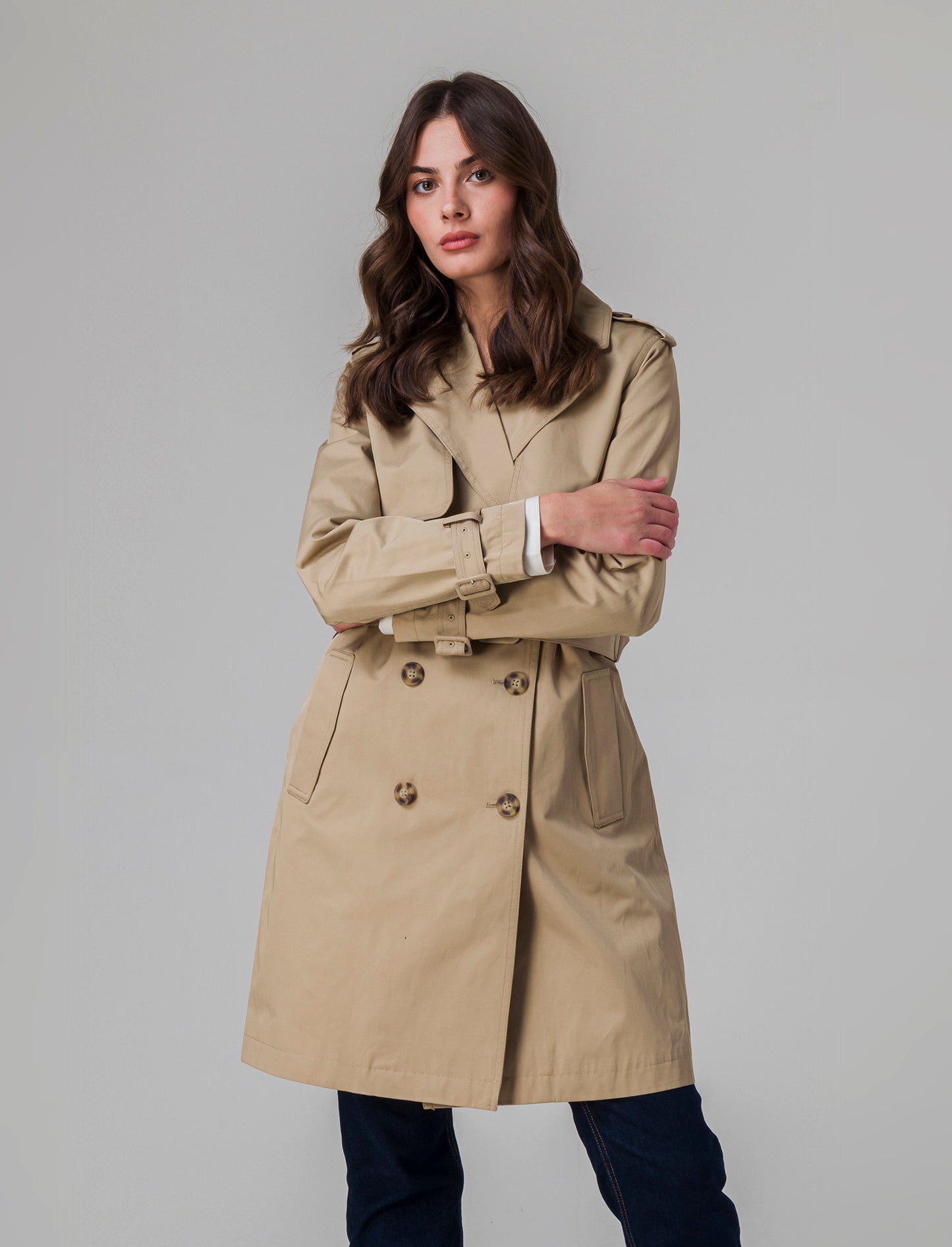 Trench con cintura da donna - Beige fieno