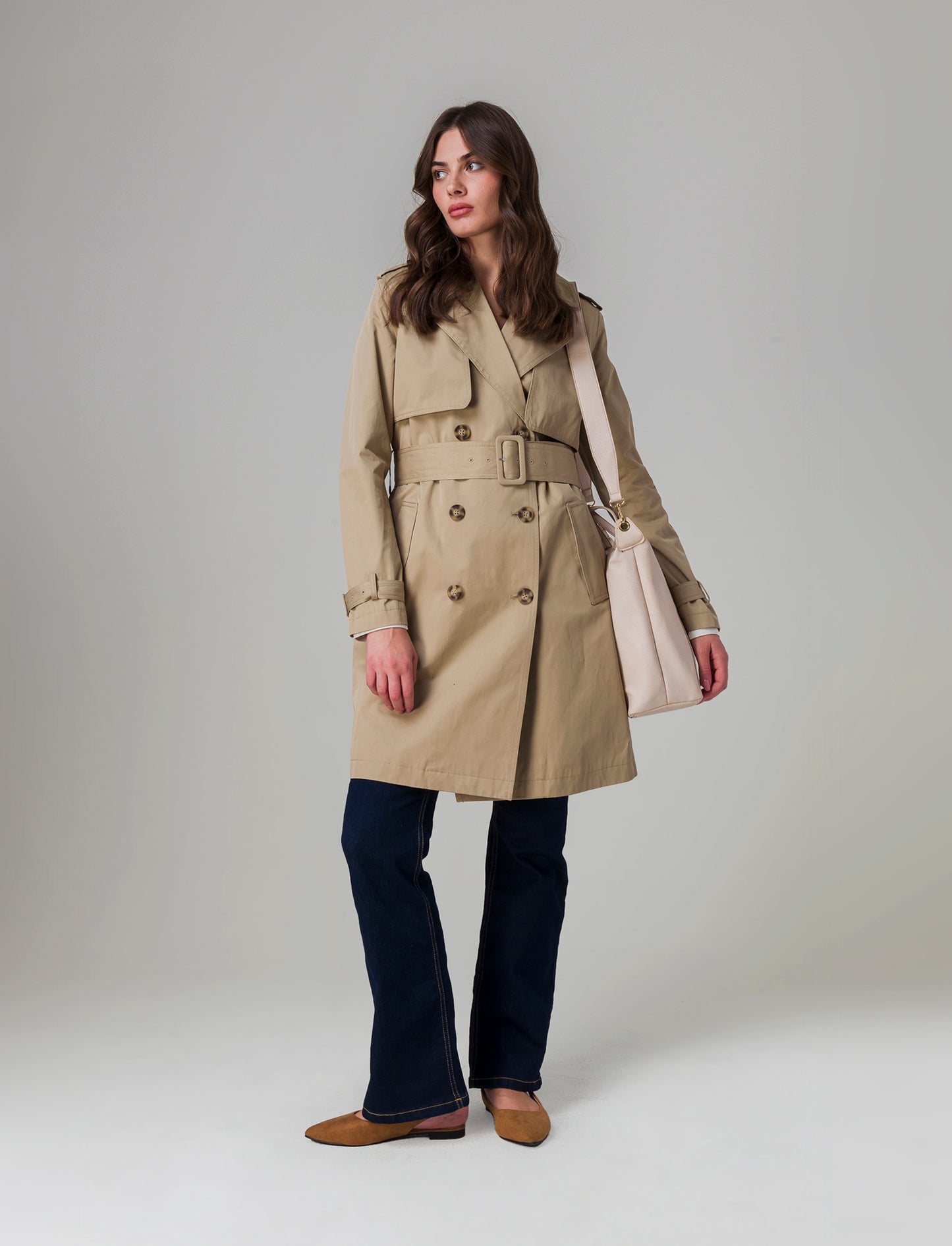 Trench con cintura da donna - Beige fieno