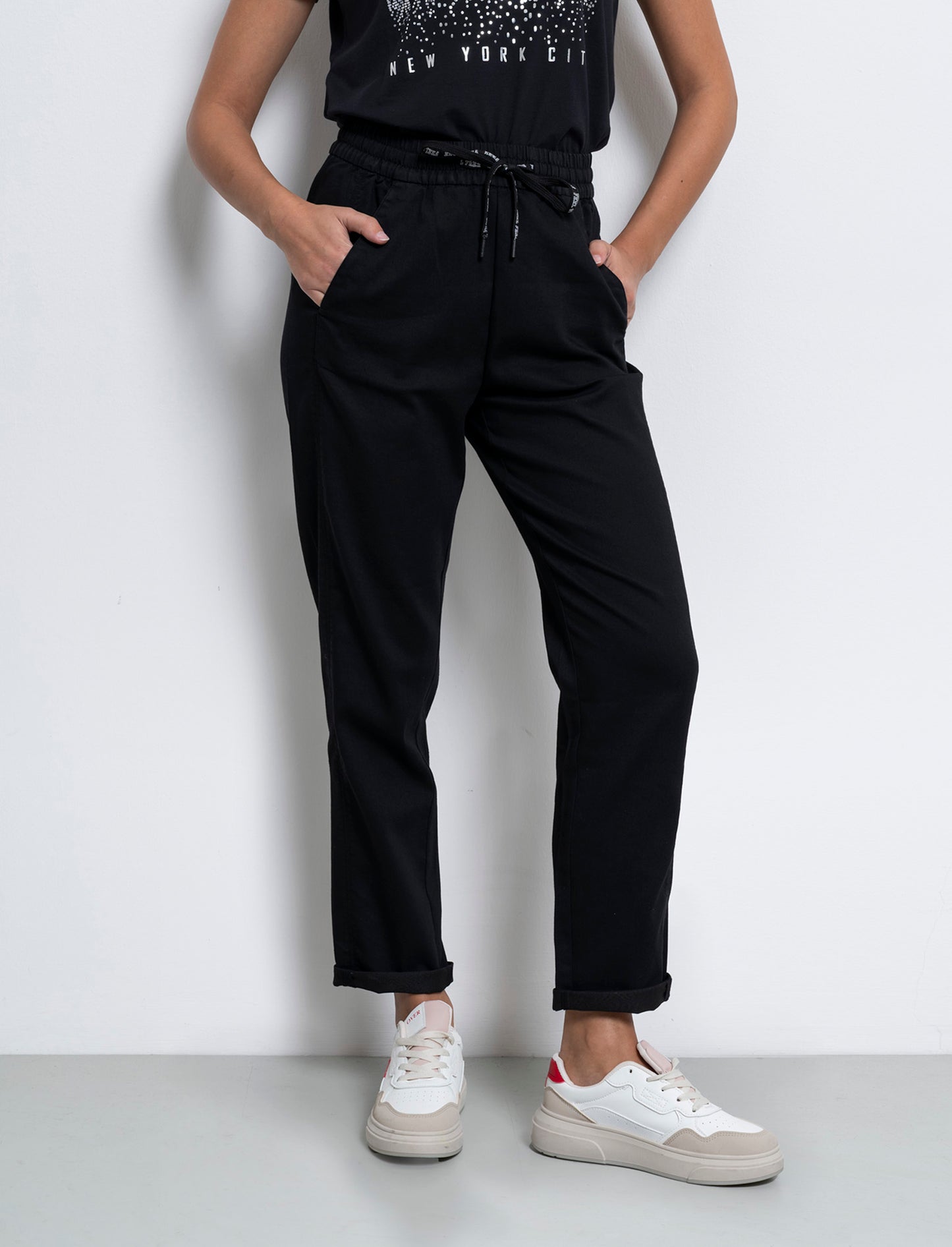 Pantalone con coullisse da donna - Nero