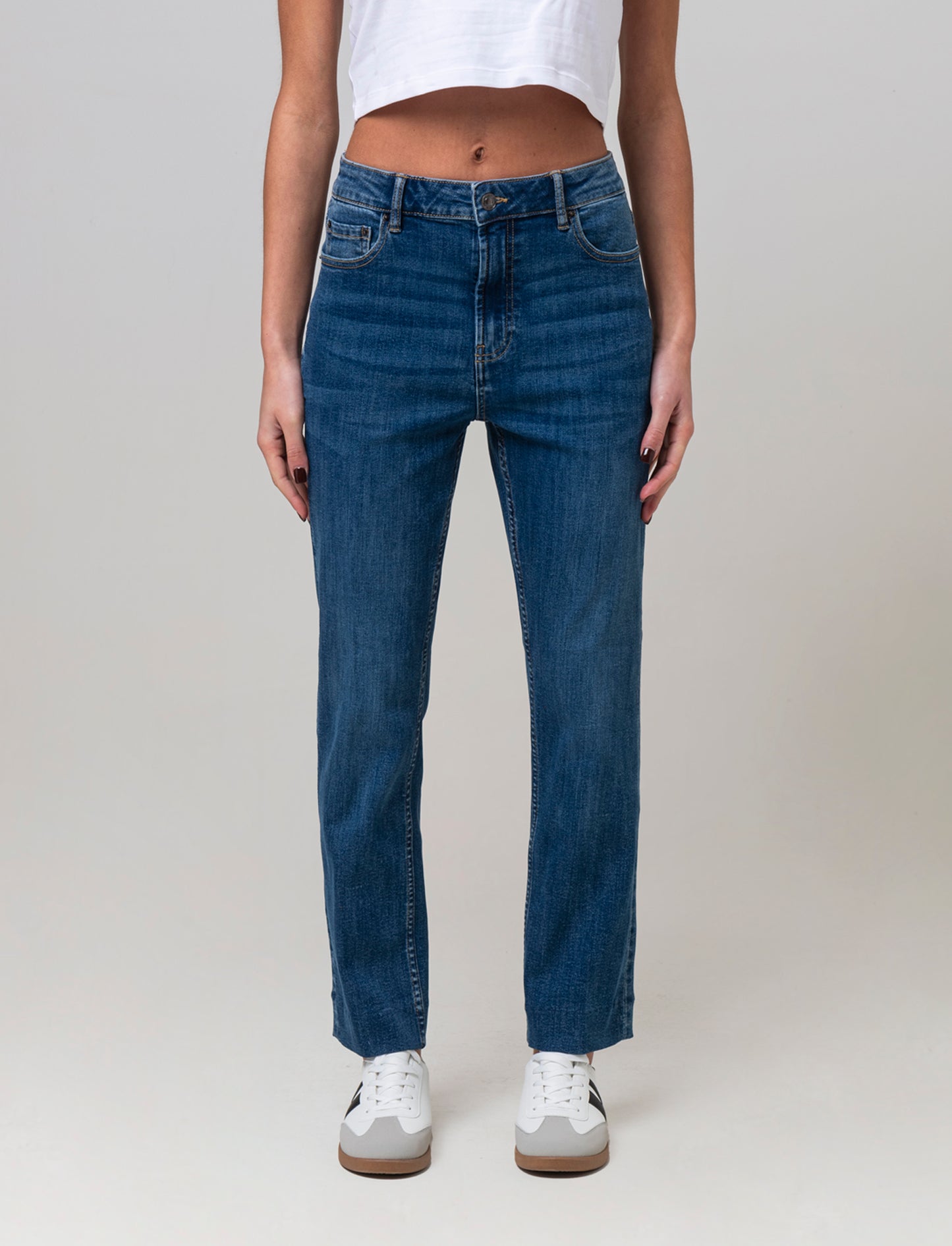 Jeans a gamba larga alla caviglia da donna - Denim