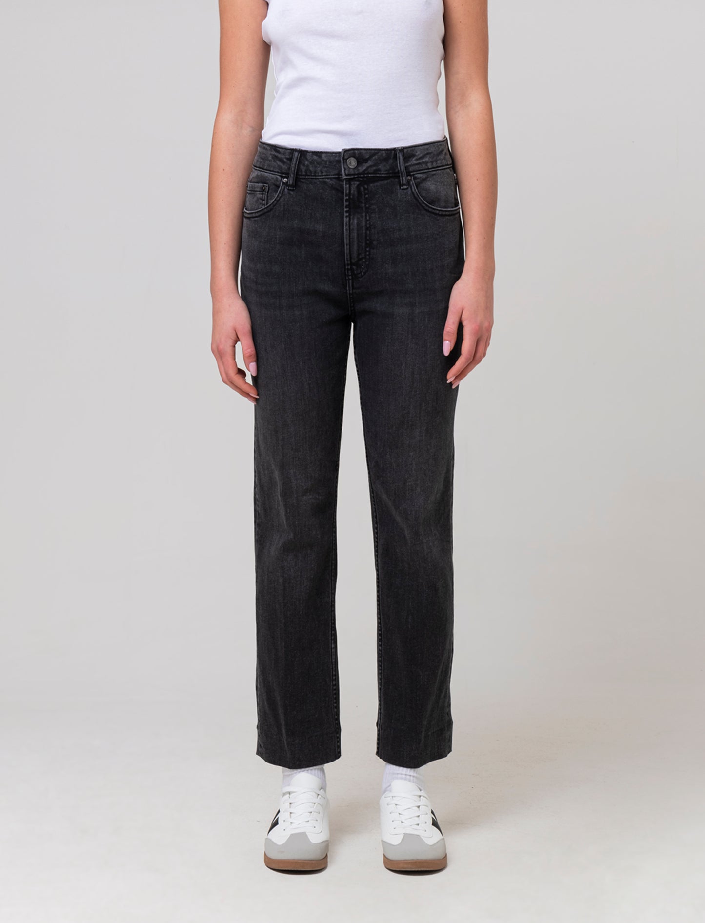 Jeans a gamba larga alla caviglia da donna - Nero