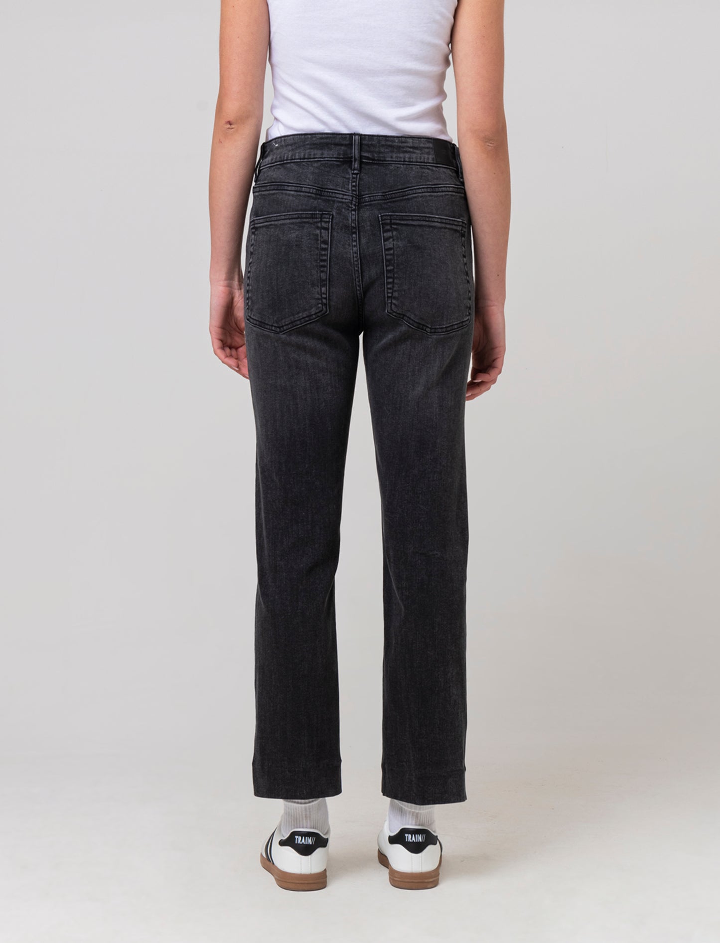 Jeans a gamba larga alla caviglia da donna - Nero