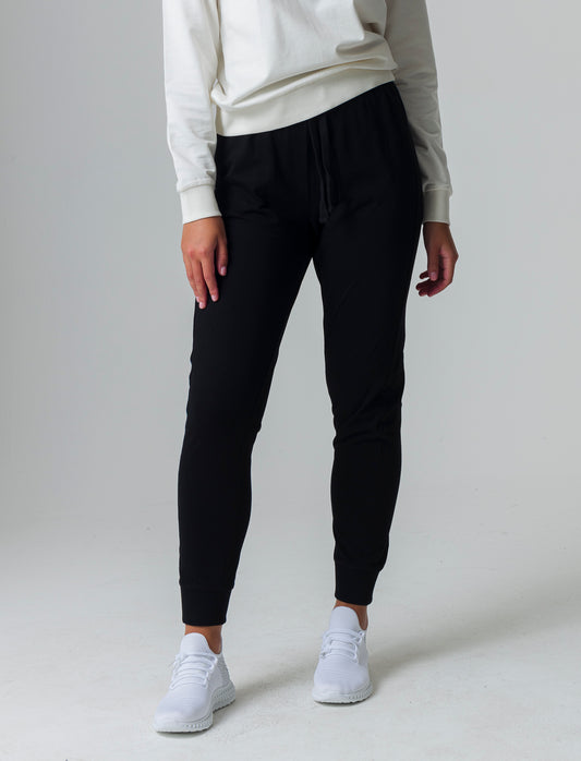 Jogger basico con tasche verticali da donna - Nero
