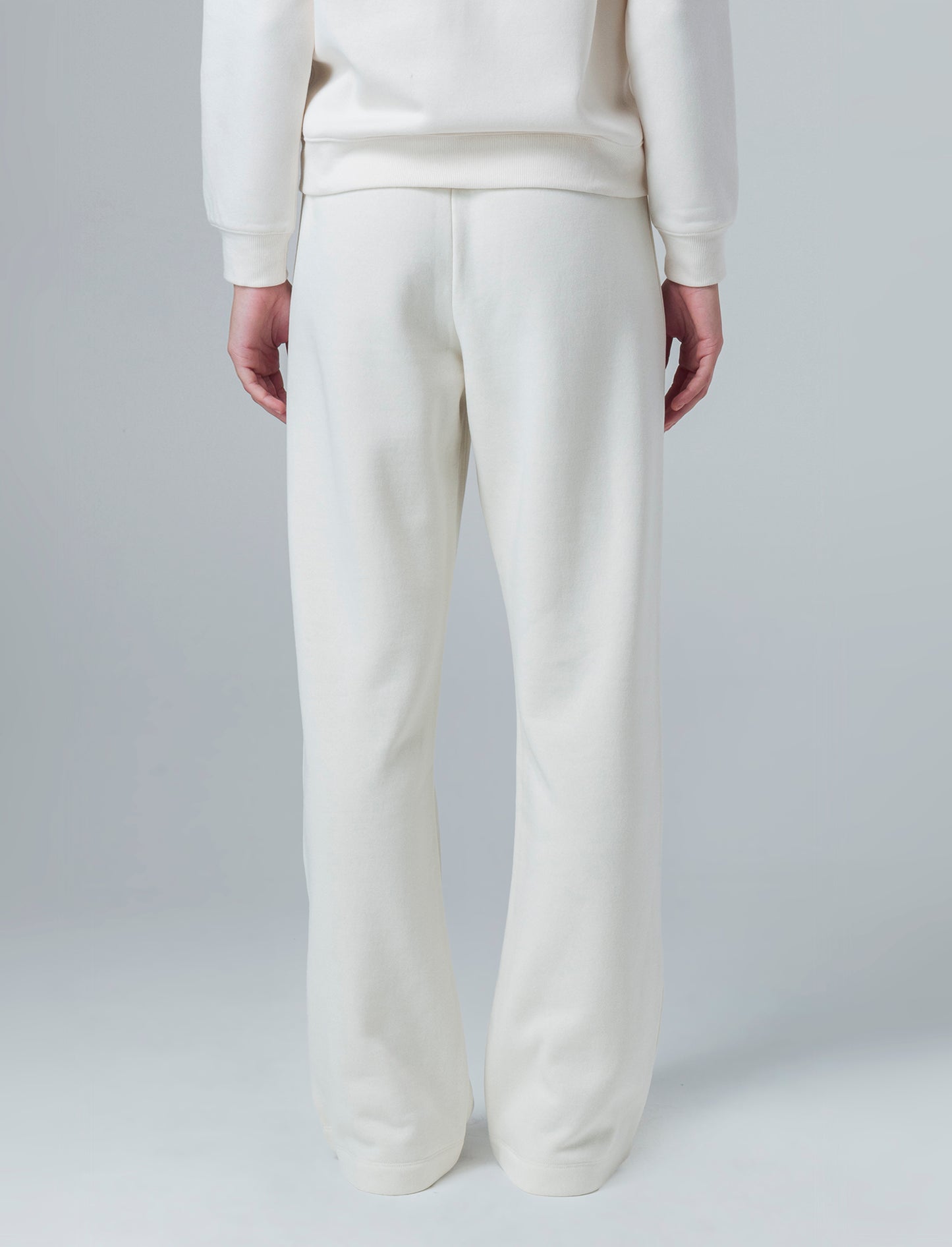 Woman's basic flare joggers for everyday comfort - Beige