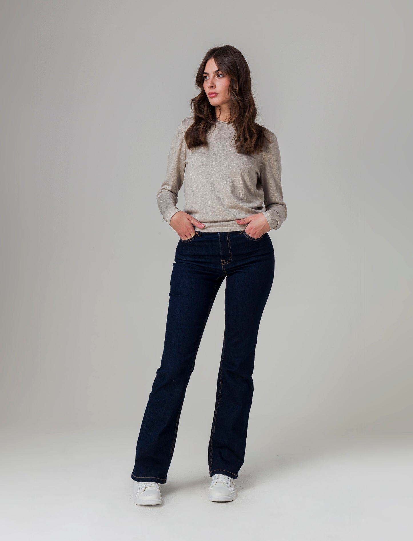 Woman's long sleeve shirt for stylish comfort - Beige