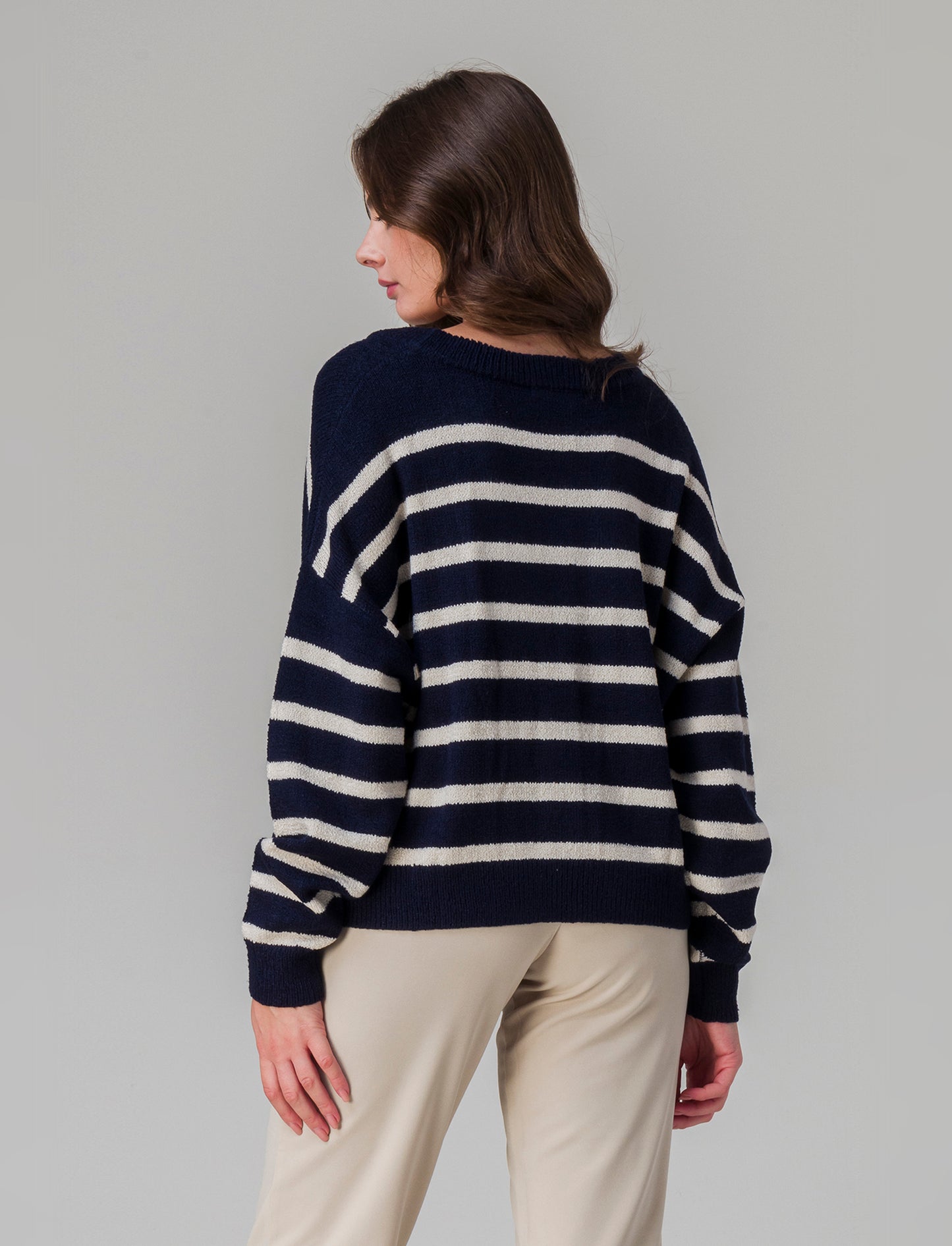 Cardigan con scollo a v da donna - var 2