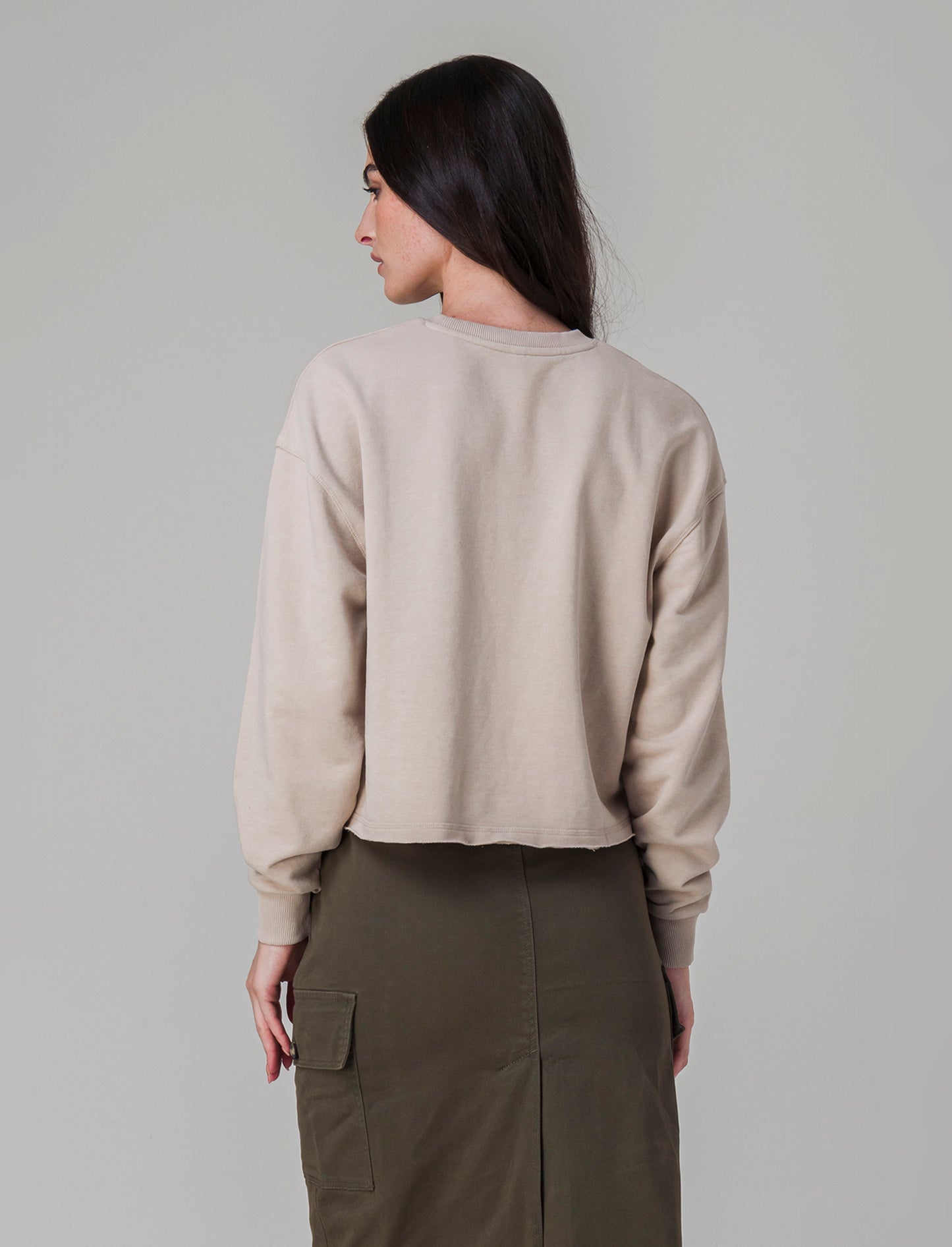 Woman's long sleeve crew neck sweatshirt - Beige