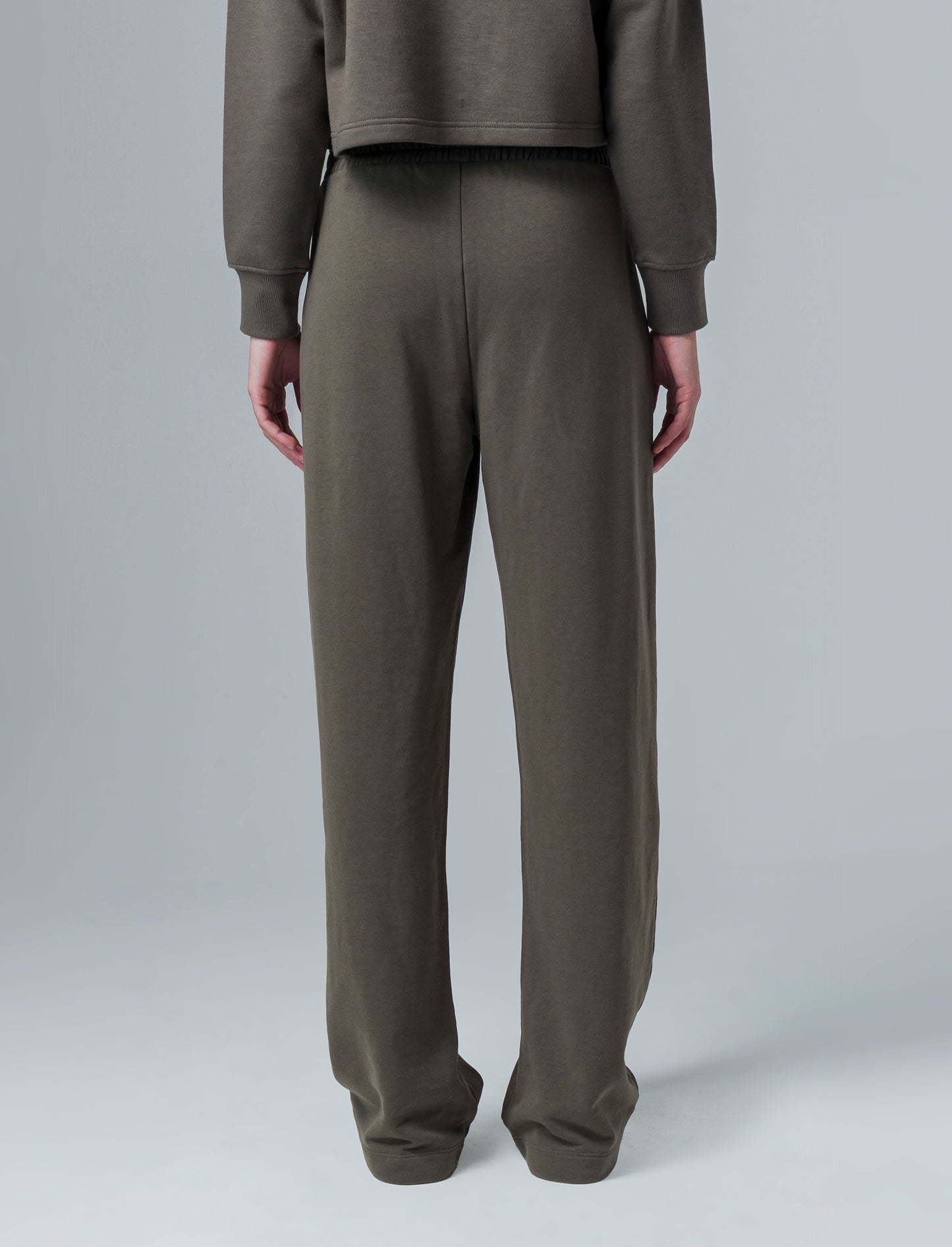 Woman's basic flare joggers for everyday comfort - Green
