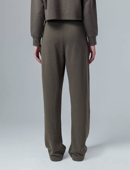 Woman's basic flare joggers for everyday comfort - Green