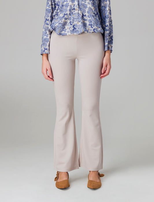 Woman's basic flare pants for everyday style - Beige