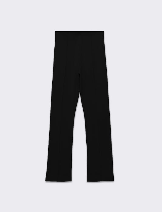 Woman's basic pants for everyday wear - Black